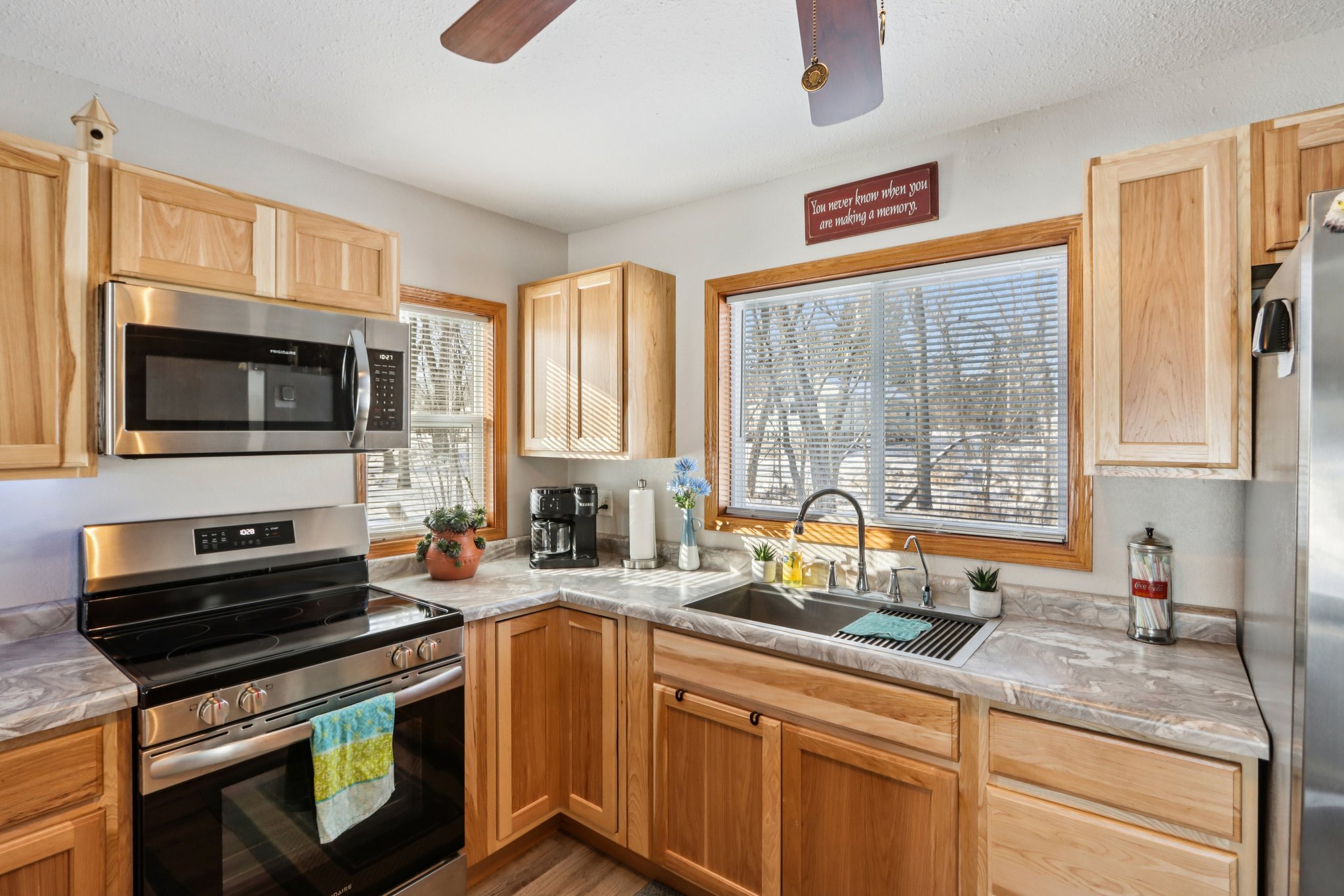 N3704 Co Rd K-S2001-023.jpg