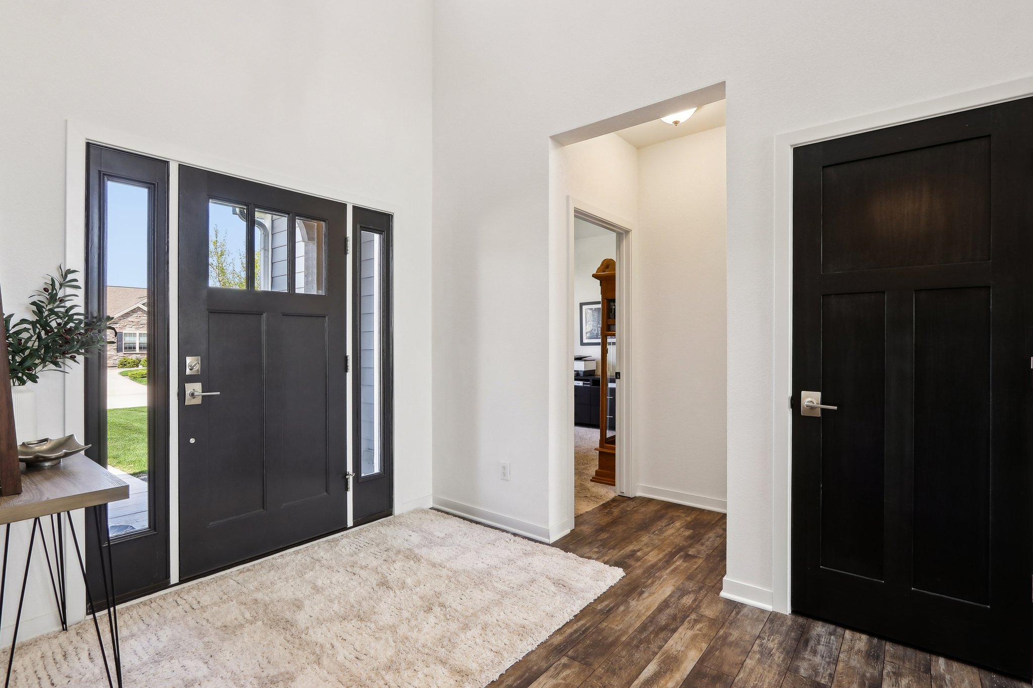 N3W27755 Cloverland Ln-1305-004.jpg