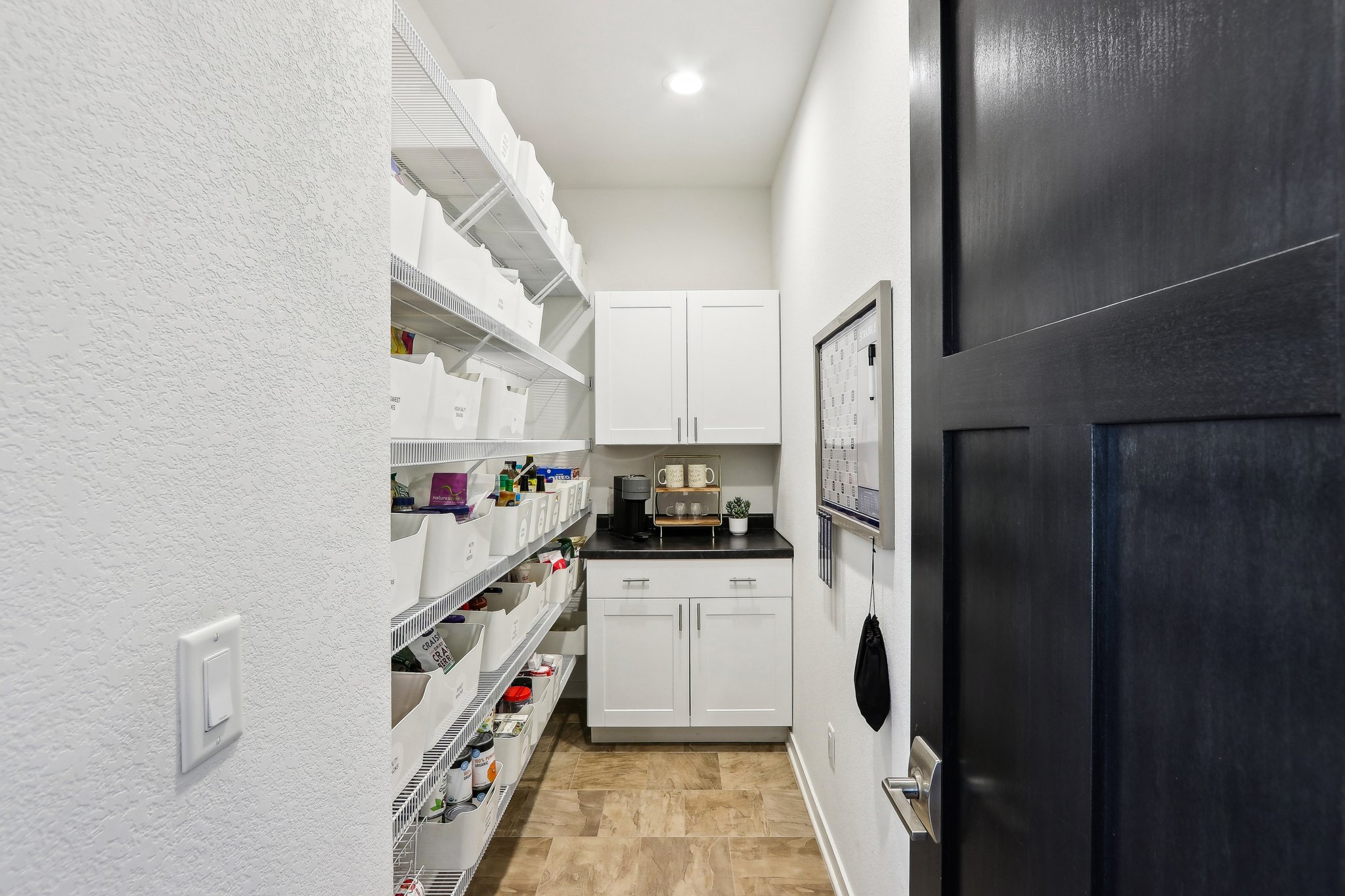 N3W27755 Cloverland Ln-1305-021.jpg