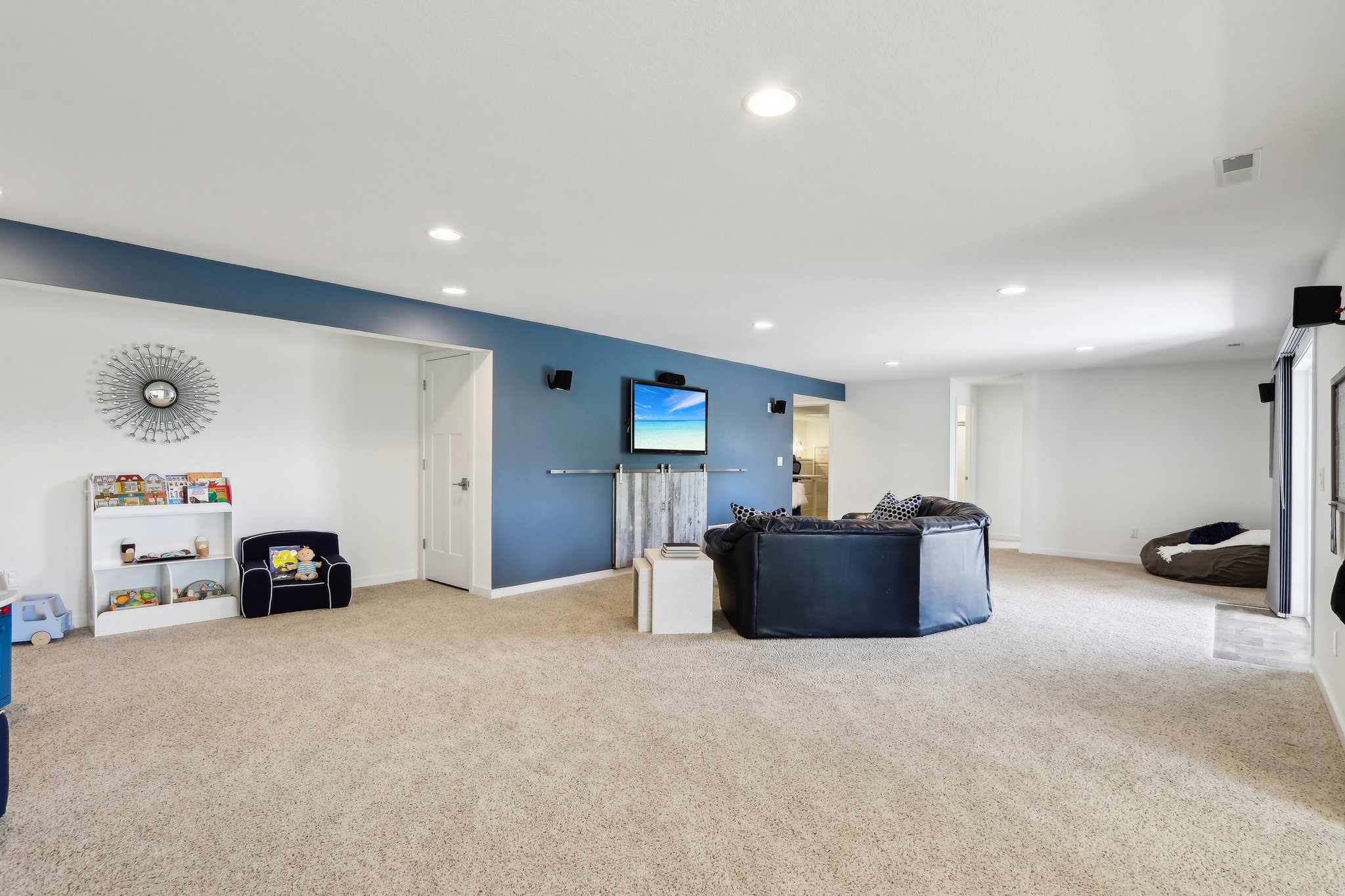 N3W27755 Cloverland Ln-1305-070.jpg