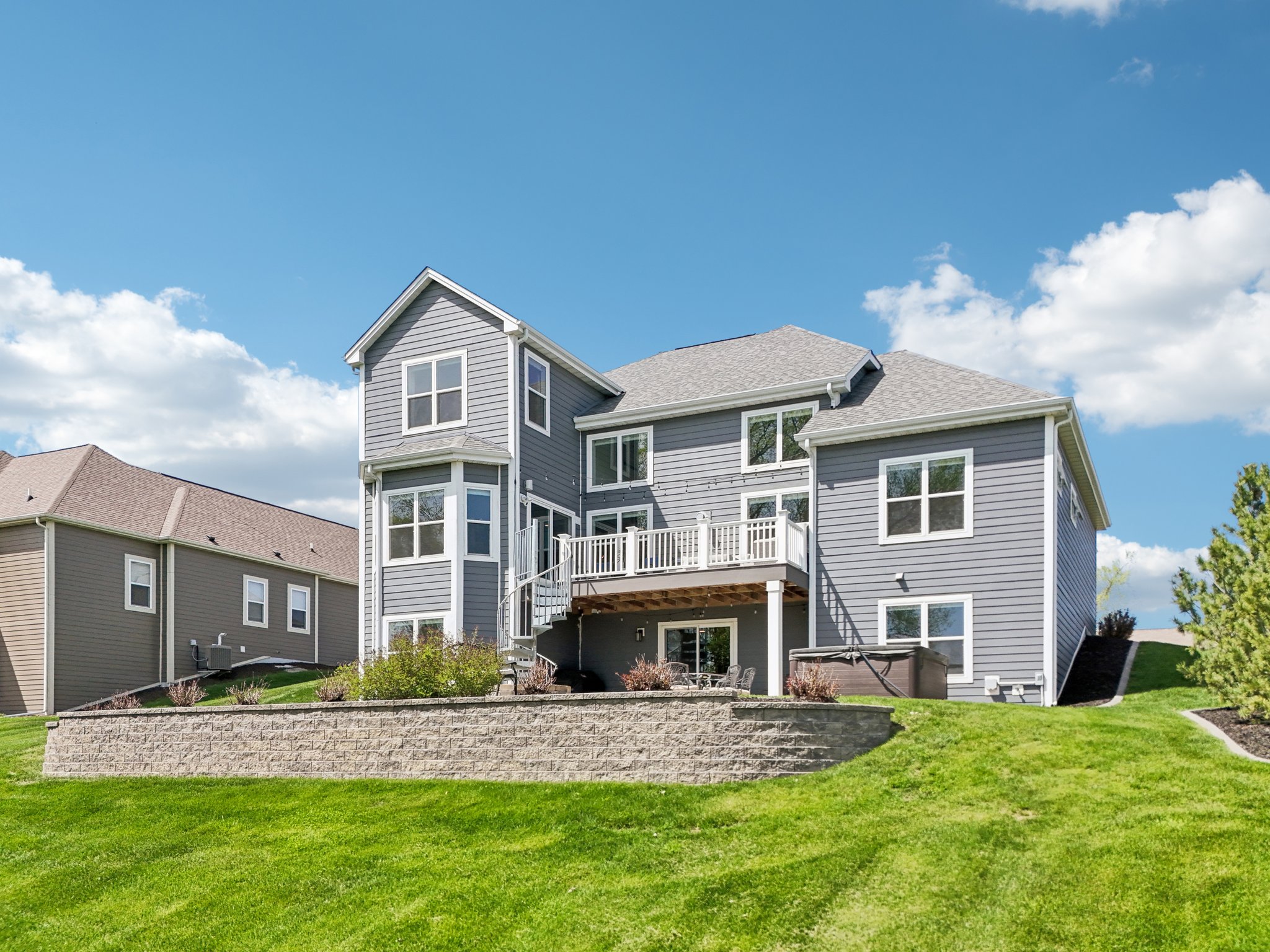 N3W27755 Cloverland Ln-1305-086.jpg
