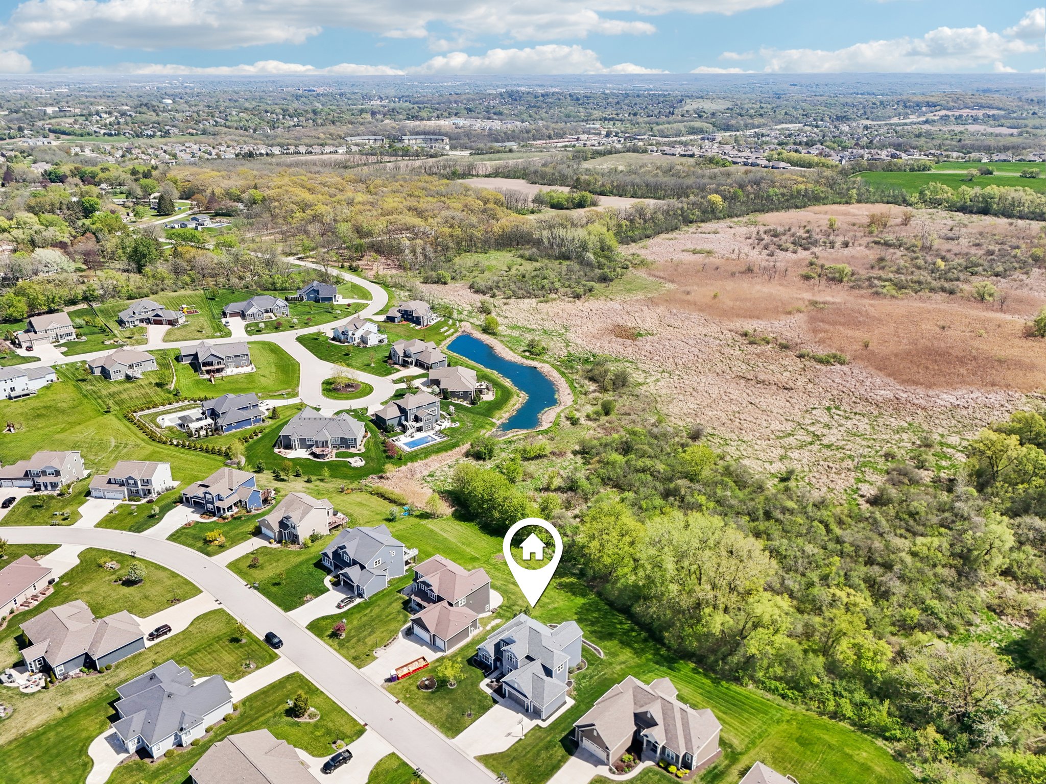 N3W27755 Cloverland Ln-1305-101.jpg