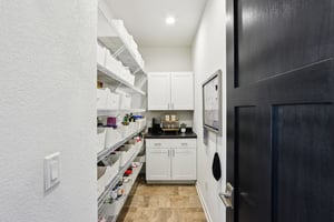 N3W27755 Cloverland Ln-1305-021.jpg