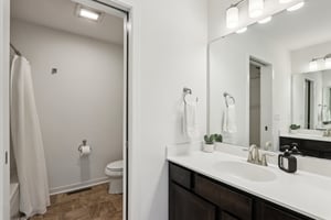 N3W27755 Cloverland Ln-1305-034.jpg