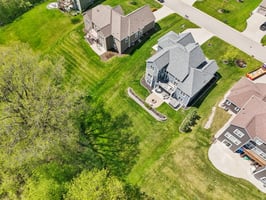 N3W27755 Cloverland Ln-1305-092.jpg