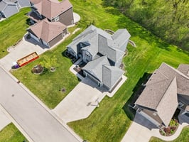 N3W27755 Cloverland Ln-1305-095.jpg