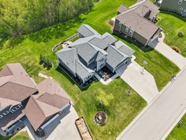 N3W27755 Cloverland Ln-1305-097.jpg
