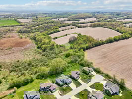N3W27755 Cloverland Ln-1305-098.jpg