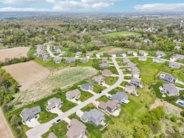 N3W27755 Cloverland Ln-1305-102.jpg