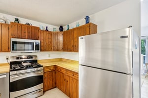 N4386 Friedel Ave-S0509-022.jpg