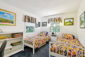 N4386 Friedel Ave-S0509-025.jpg
