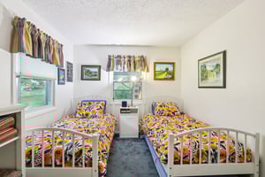 N4386 Friedel Ave-S0509-026.jpg