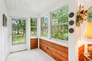 N4386 Friedel Ave-S0509-033.jpg