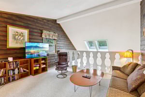 N4386 Friedel Ave-S0509-034.jpg