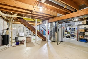 N4386 Friedel Ave-S0509-050.jpg