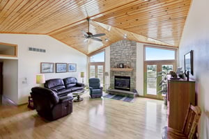 N4723 Ridgeview Dr-S2603-002.jpg