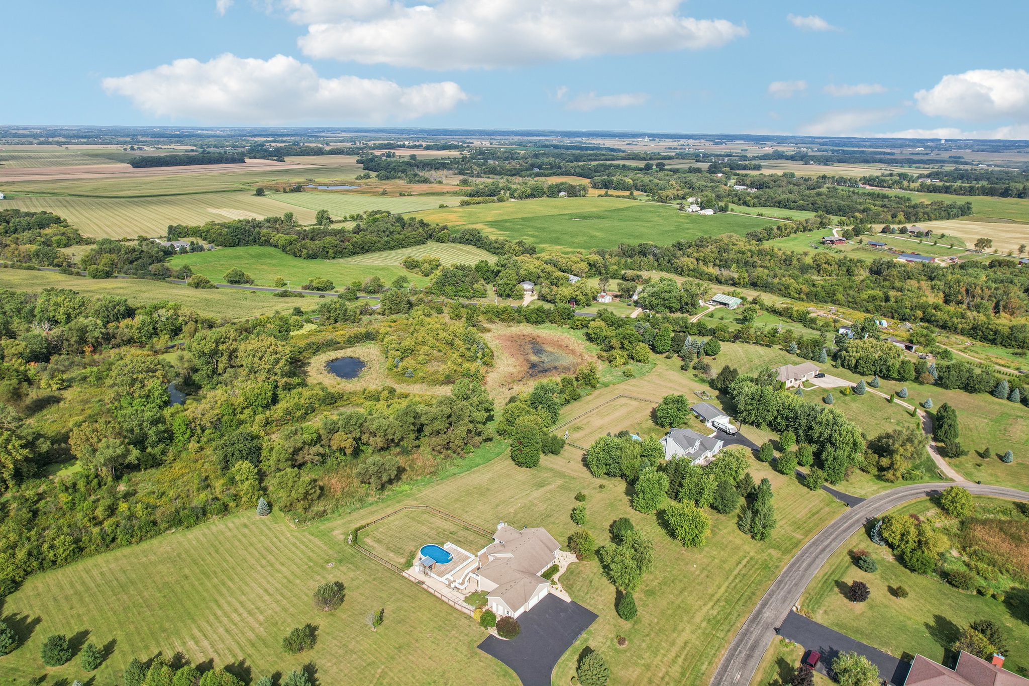 N5139 Granville Ct-S1109-064.jpg