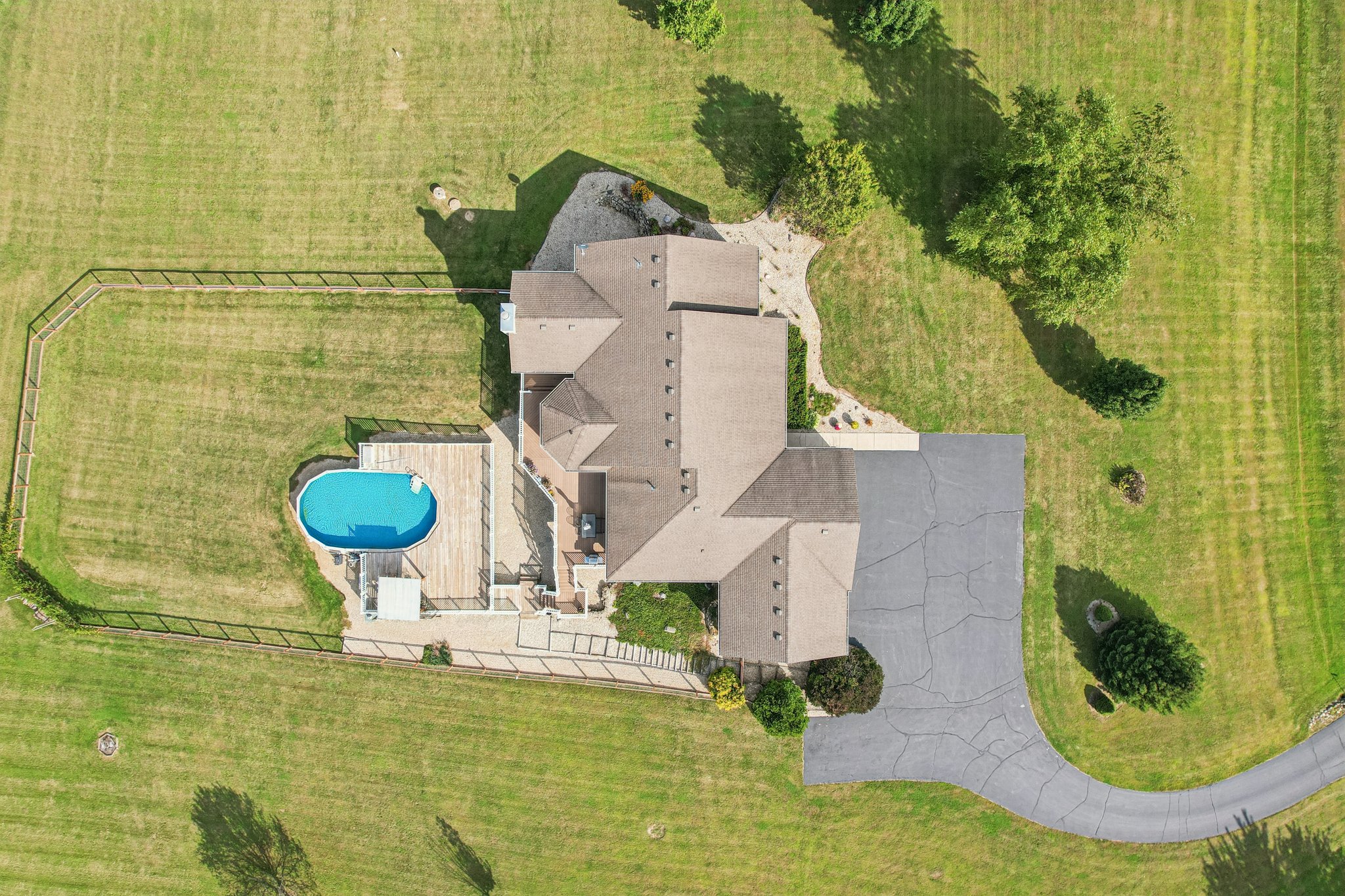 N5139 Granville Ct-S1109-071.jpg