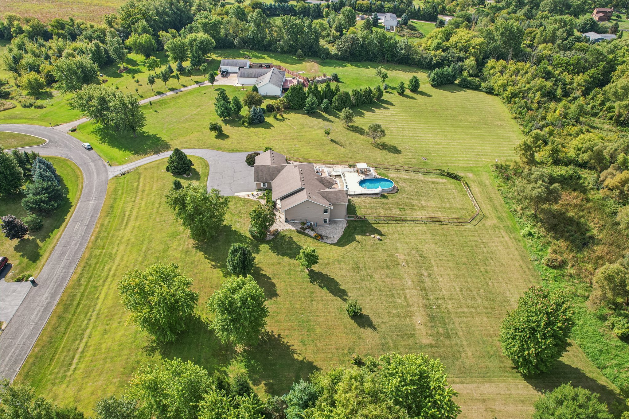 N5139 Granville Ct-S1109-082.jpg