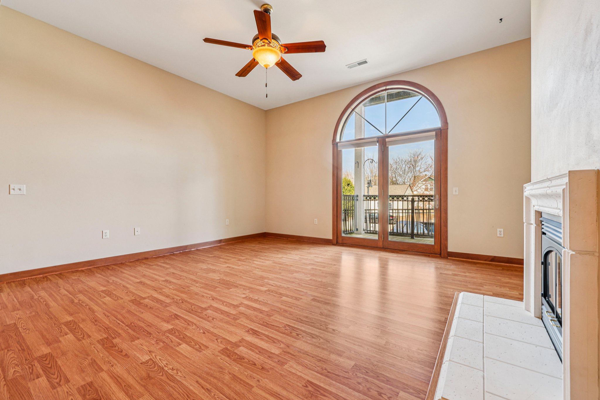 N51W34861 E Wisconsin Ave 1113-S3103-008.jpg