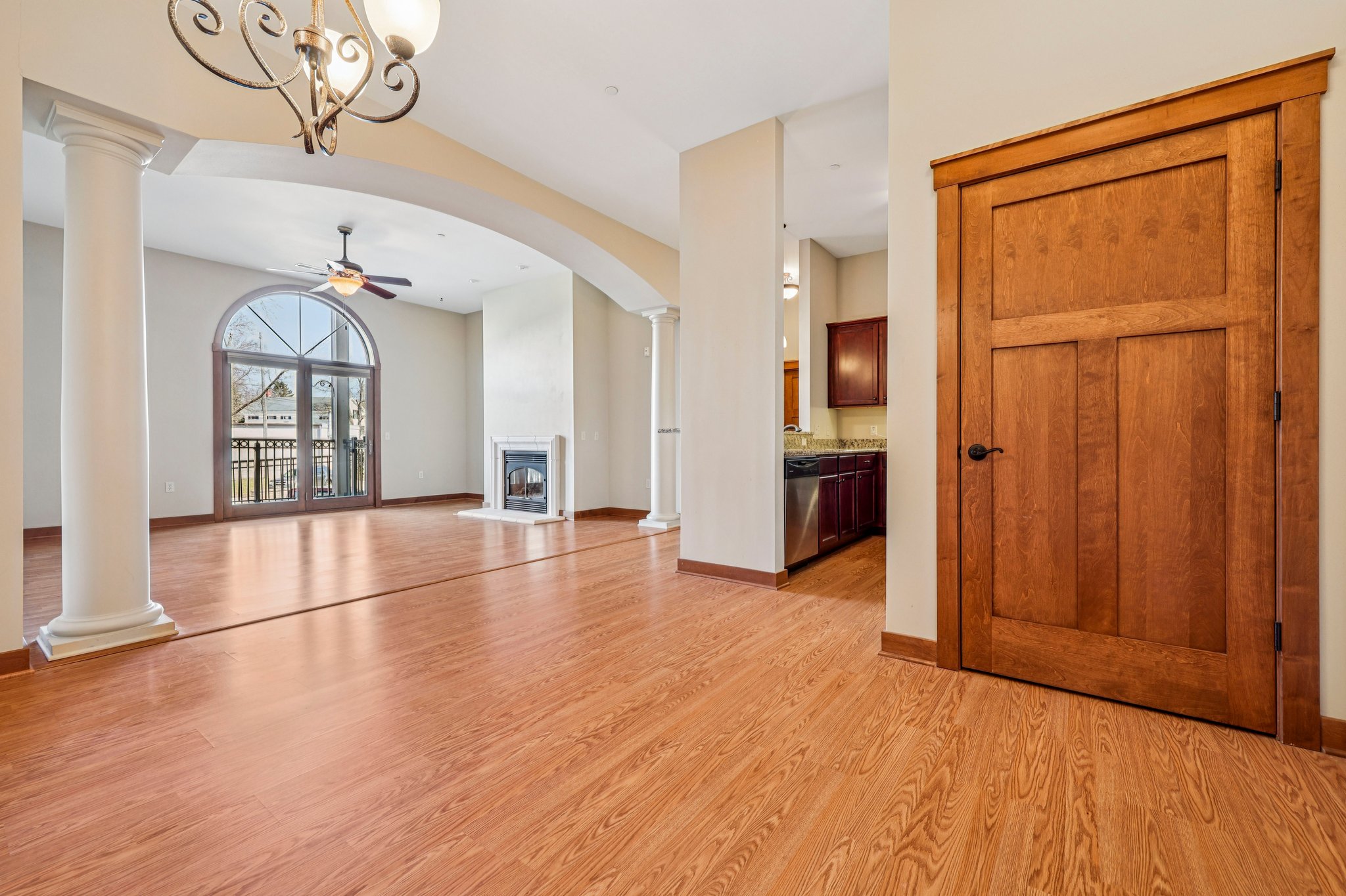 N51W34861 E Wisconsin Ave 1113-S3103-012.jpg