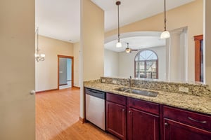 N51W34861 E Wisconsin Ave 1113-S3103-014.jpg