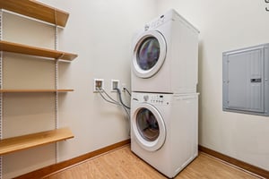 N51W34861 E Wisconsin Ave 1113-S3103-025.jpg