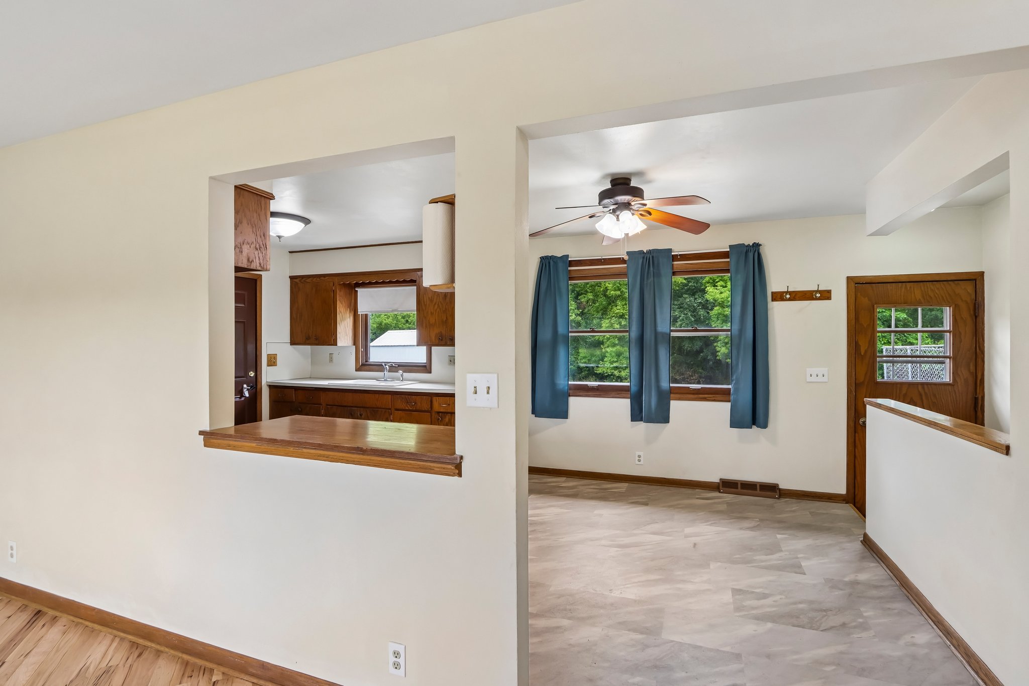 N5360 Bakertown Dr-S0108-011.jpg