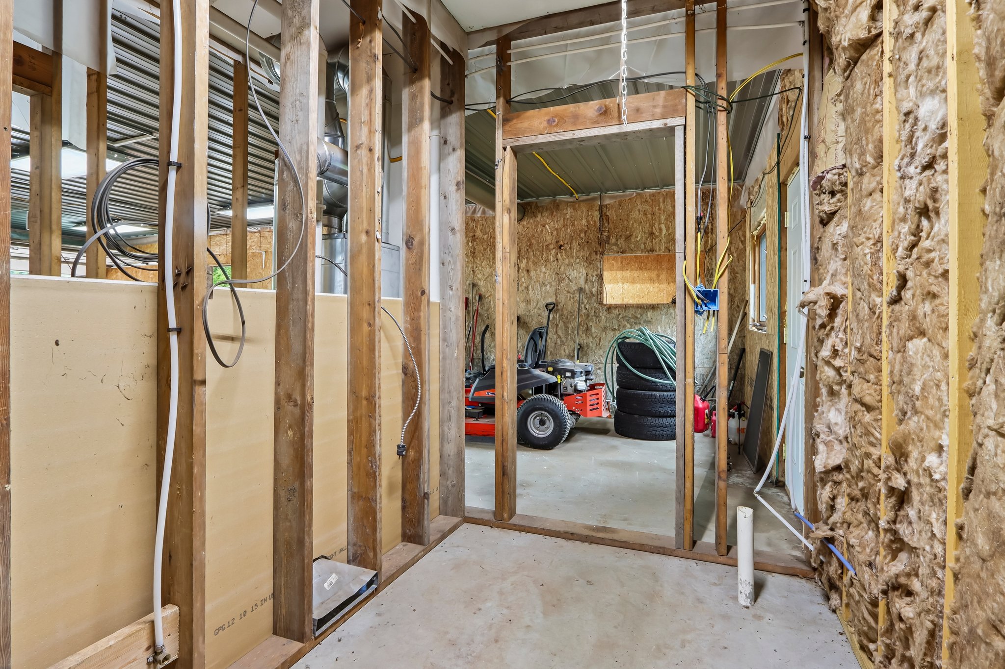 N5360 Bakertown Dr-S0108-044.jpg