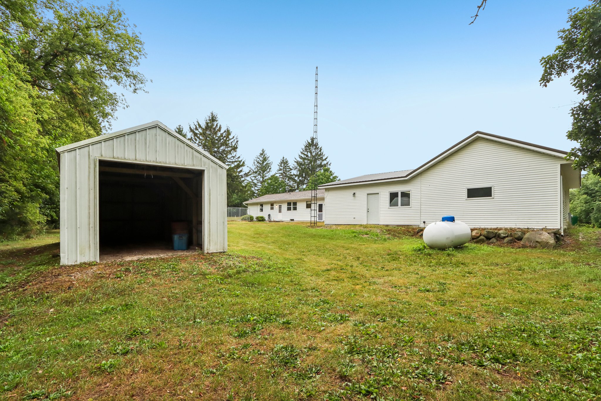 N5360 Bakertown Dr-S0108-056.jpg