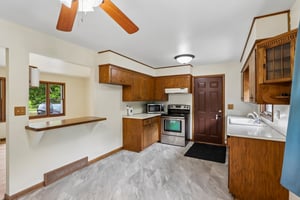 N5360 Bakertown Dr-S0108-015.jpg