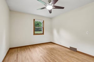 N5360 Bakertown Dr-S0108-021.jpg