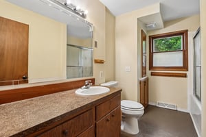N5360 Bakertown Dr-S0108-026.jpg