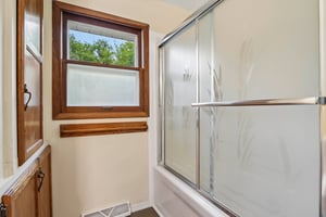 N5360 Bakertown Dr-S0108-027.jpg