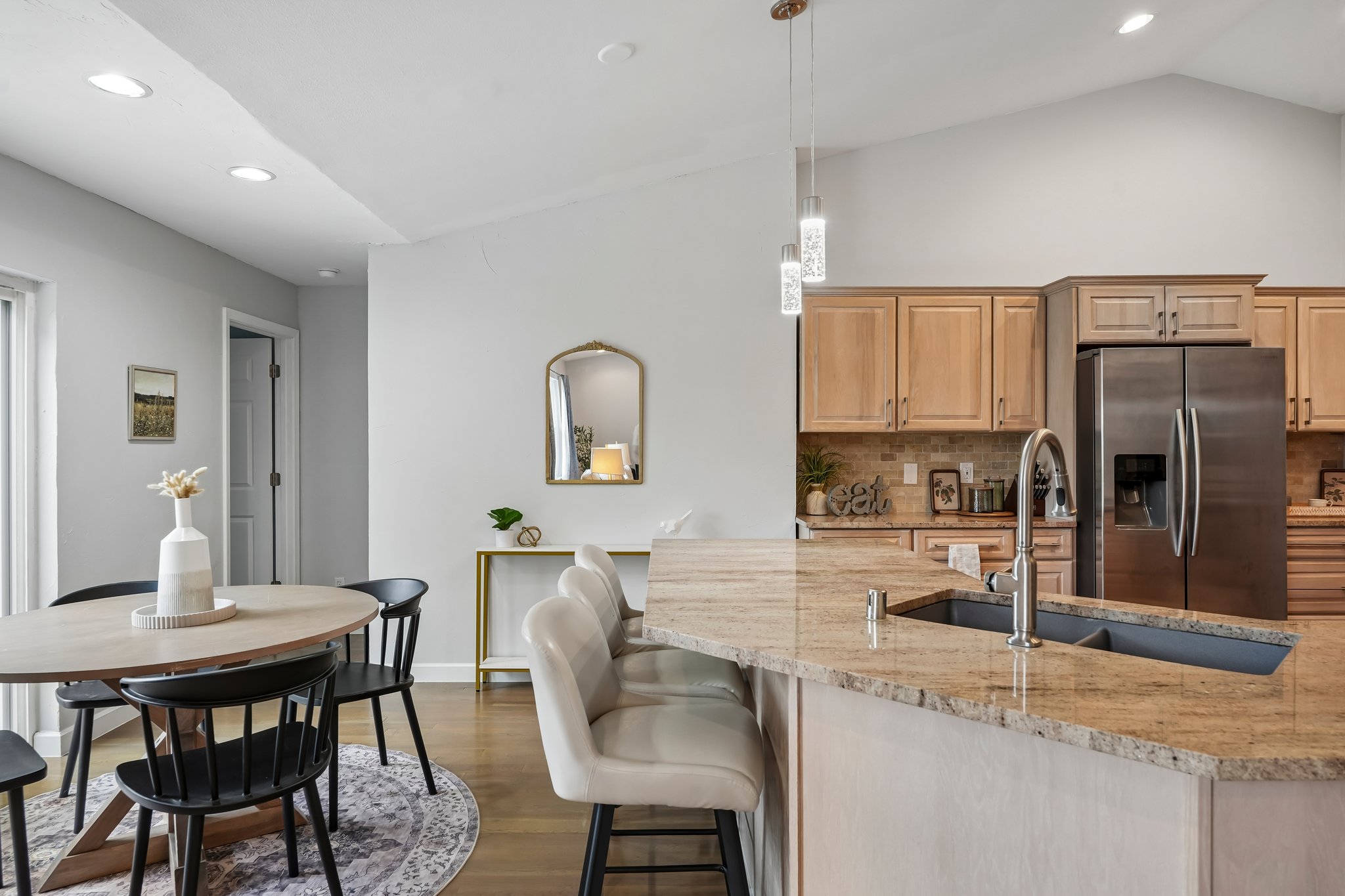 N64W13863 Cobblestone Dr-S1408-019.jpg