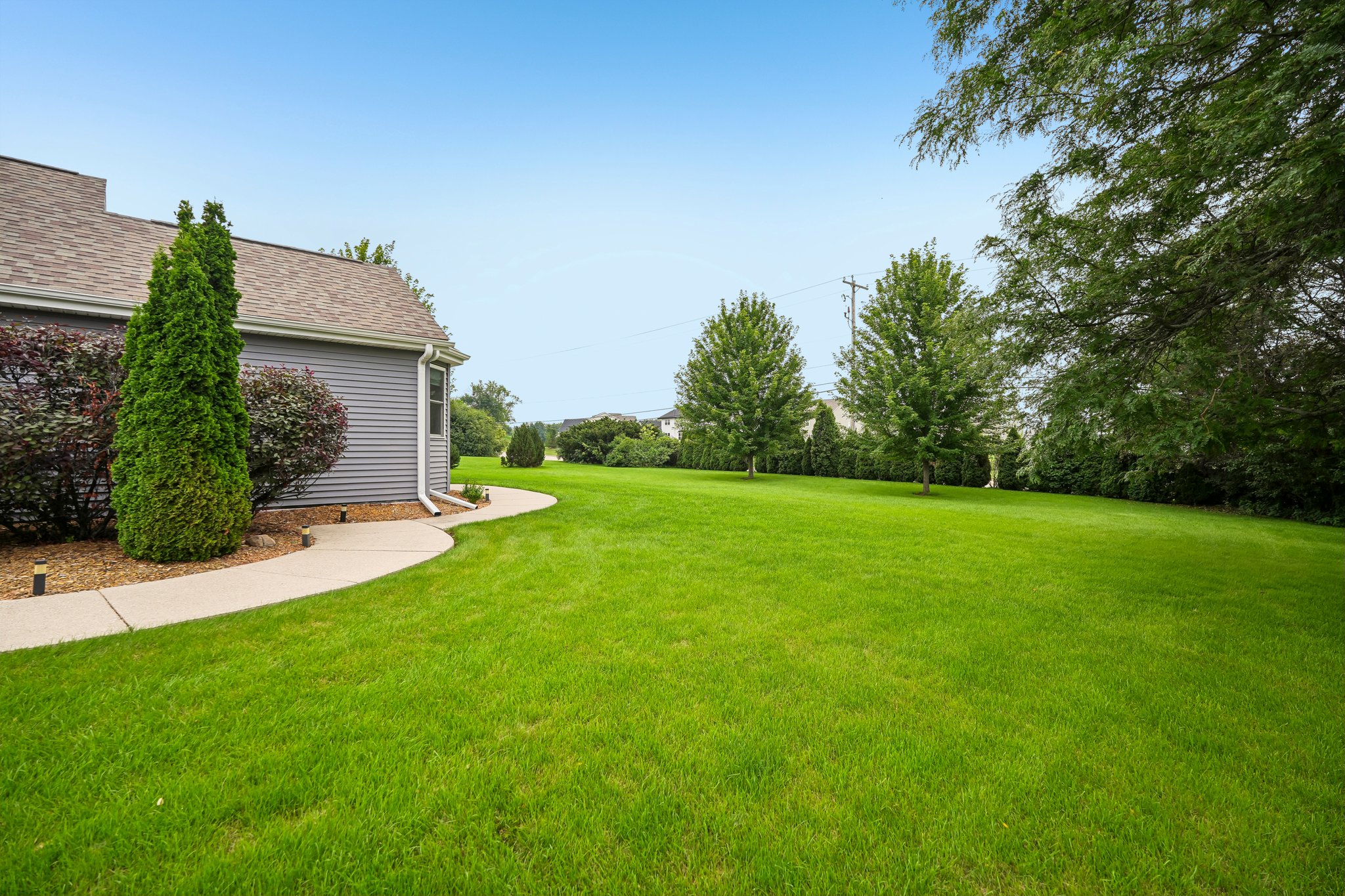 N64W13863 Cobblestone Dr-S1408-053.jpg