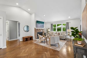 N64W13863 Cobblestone Dr-S1408-007.jpg