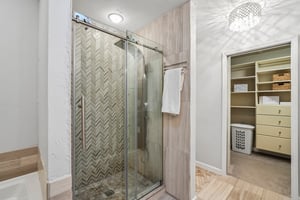 N64W13863 Cobblestone Dr-S1408-044.jpg