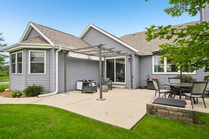 N64W13863 Cobblestone Dr-S1408-057.jpg