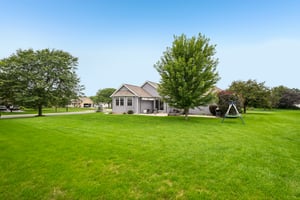 N64W13863 Cobblestone Dr-S1408-059.jpg