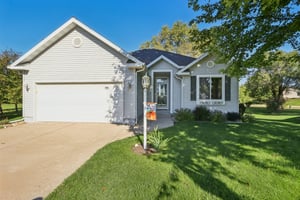 N6720 Clover Ln-S0910-001.jpg