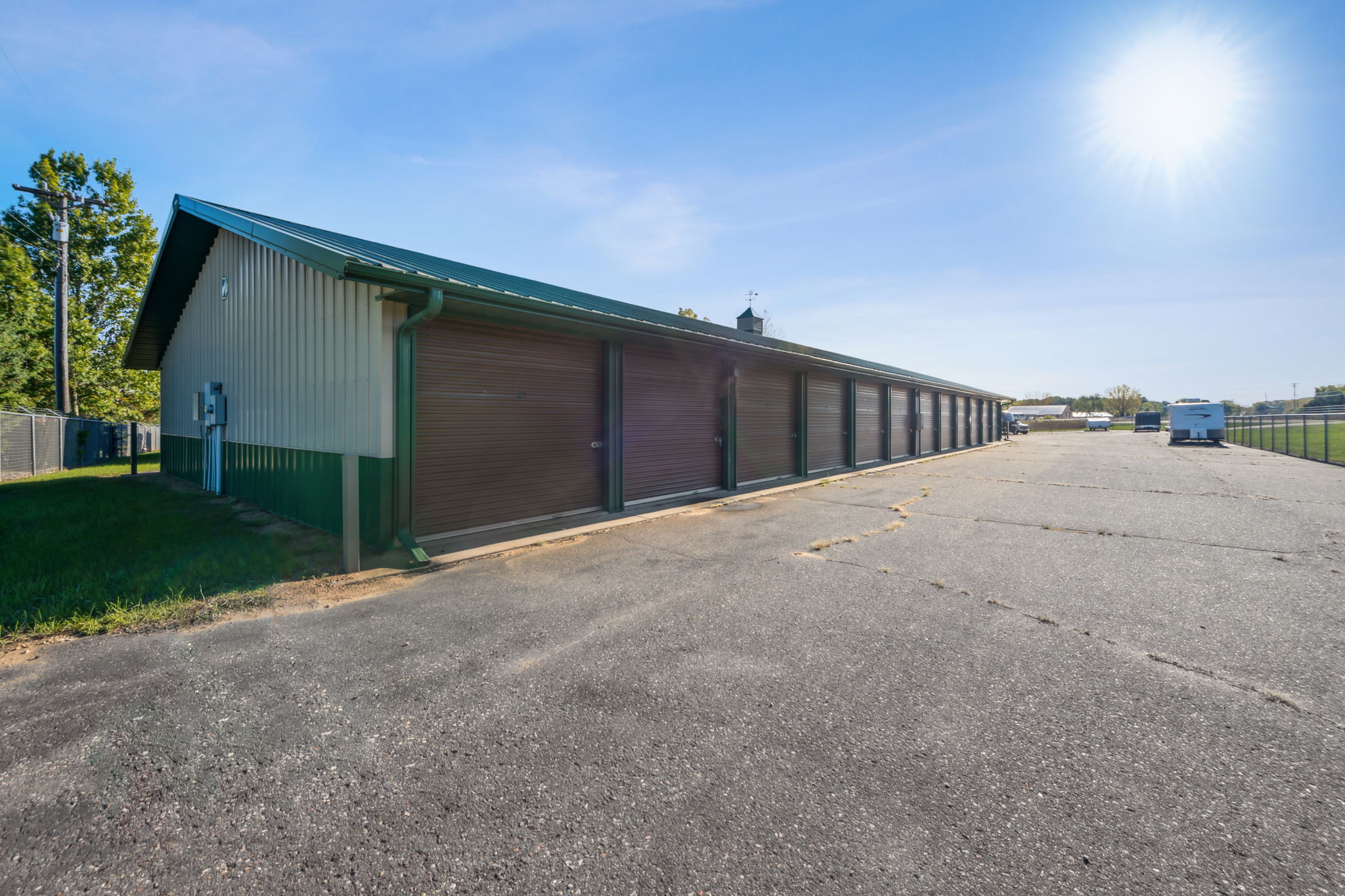 02_Exterior