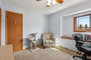 N86W14812 Rozanne Dr-0904-020.jpg