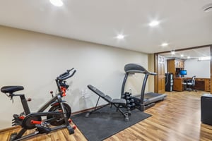 N86W14812 Rozanne Dr-0904-037.jpg