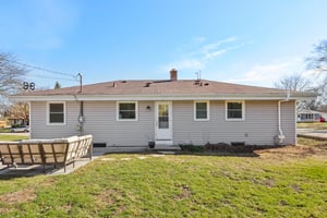 N86W14812 Rozanne Dr-0904-049.jpg
