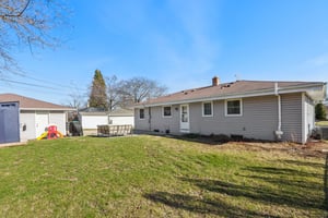 N86W14812 Rozanne Dr-0904-052.jpg