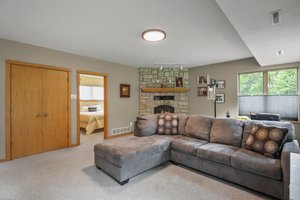  Photo 47