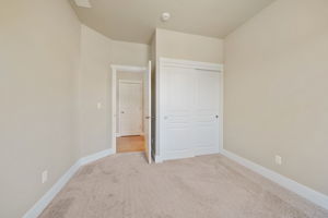 Photo 36