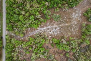 [No address provided]-S1603-003.jpg