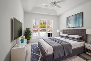 DSC05184 virtually staged.jpeg